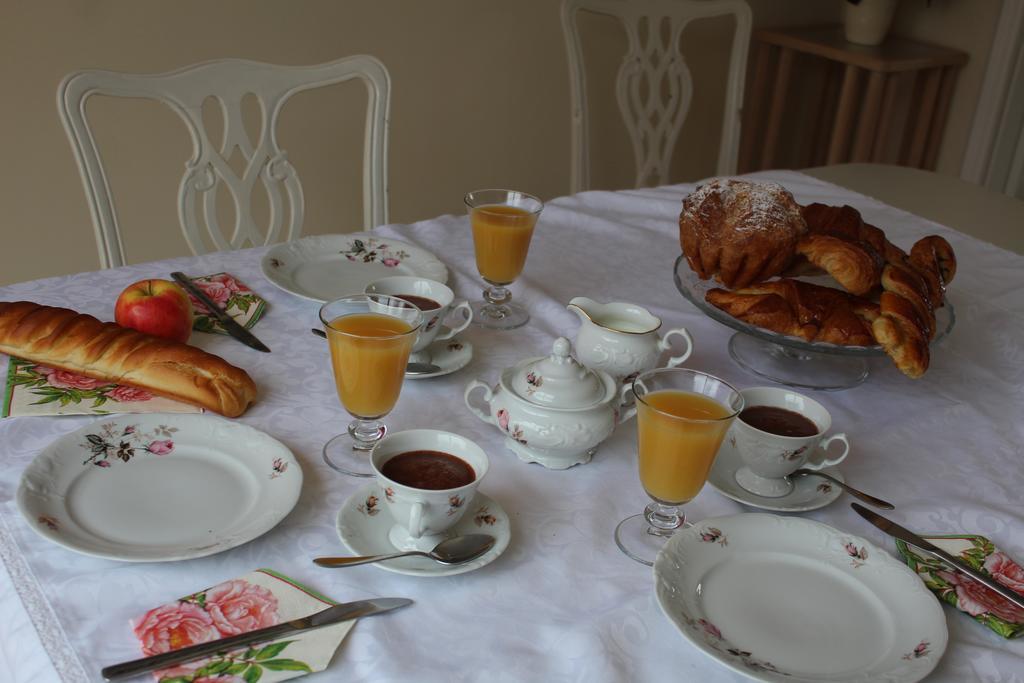 Le Clos Des Roses Saint-Règle Стая снимка
