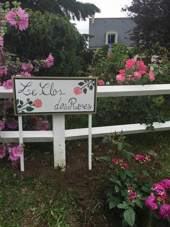 Le Clos Des Roses Saint-Règle Екстериор снимка